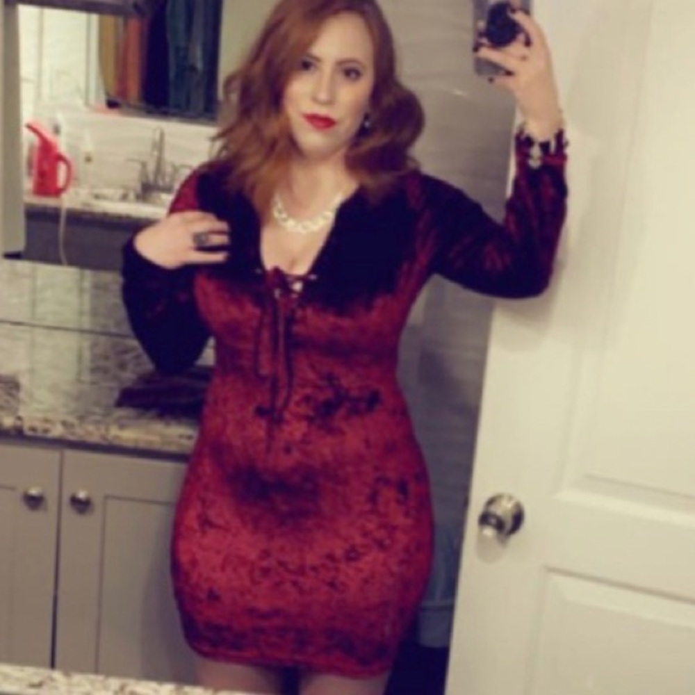 🥀 Sexy Velvet Dress